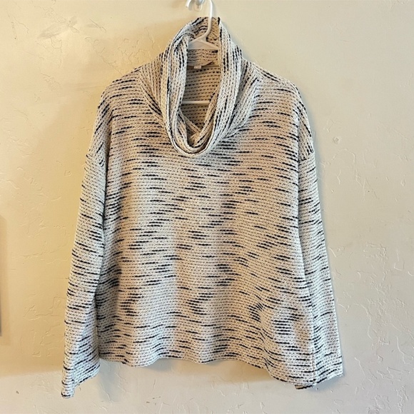 LOFT Sweaters - Loft Cream Slouchy Turtleneck Chunky Knit Sweater Extra Large